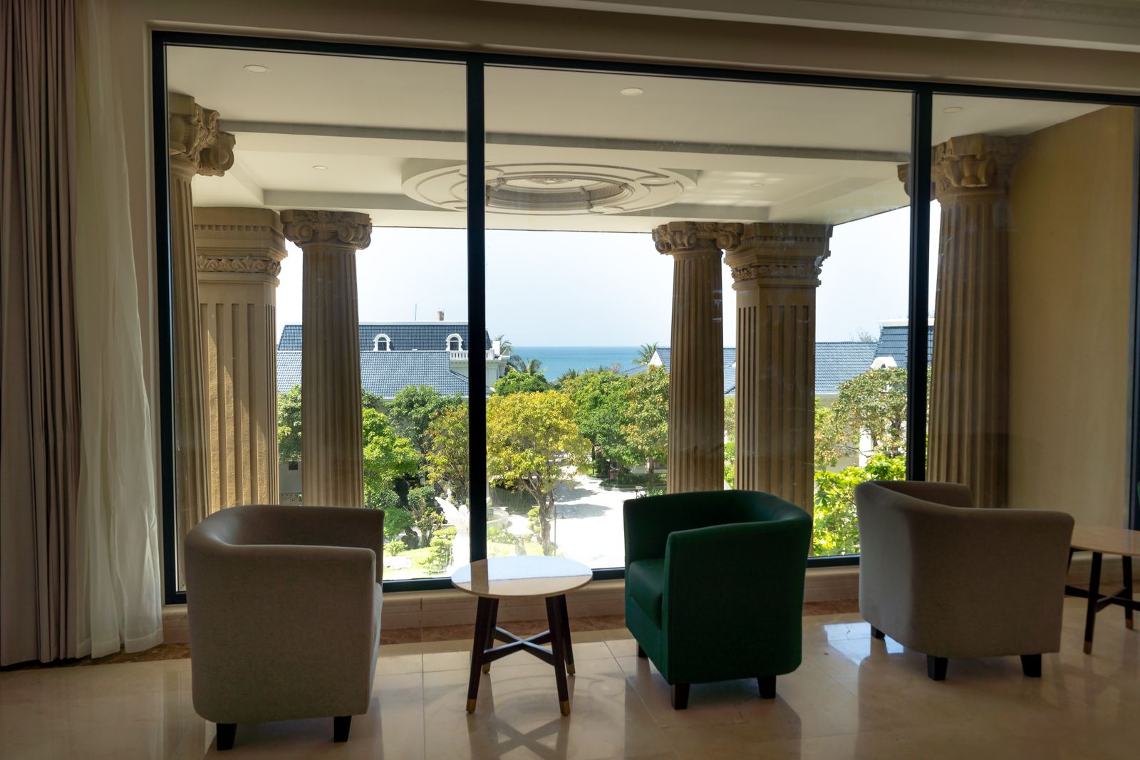 Reef Family Suite view and seating