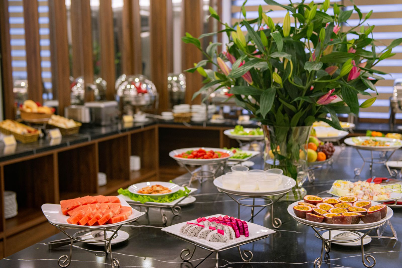Sunrise Terrace, breakfast and brunch at Azure Bay